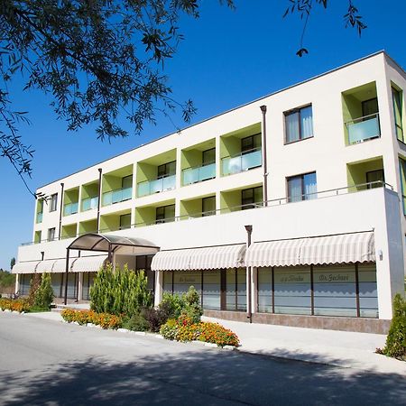 Hotel-Clinic Dr. Gechevi Pavel Banya Bagian luar foto