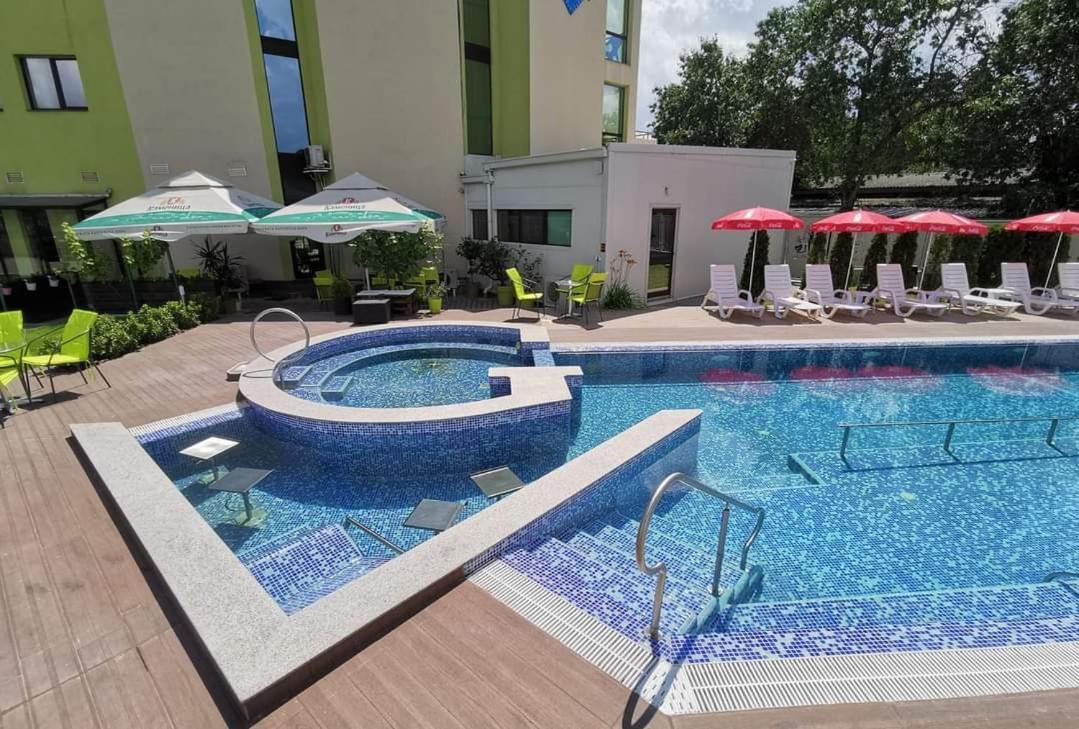 Hotel-Clinic Dr. Gechevi Pavel Banya Bagian luar foto