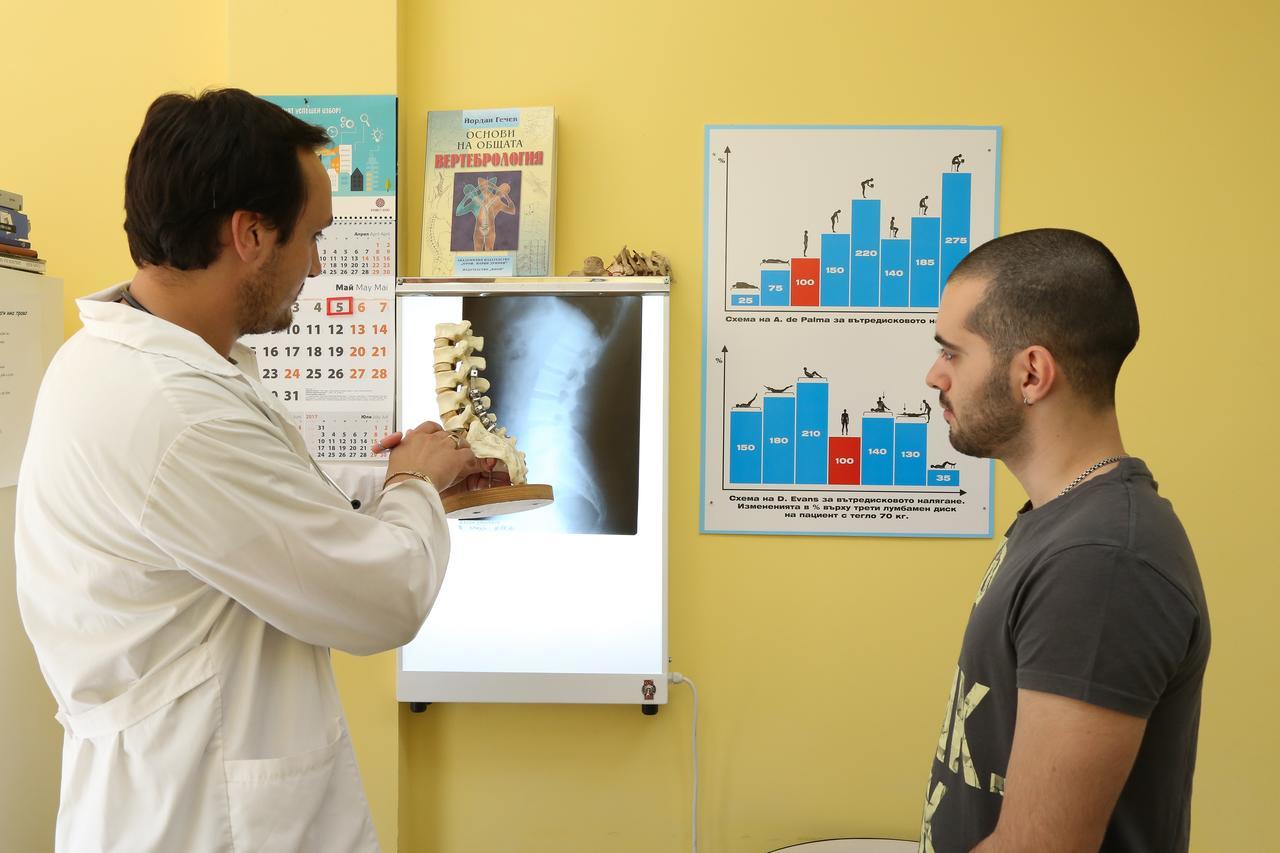 Hotel-Clinic Dr. Gechevi Pavel Banya Bagian luar foto